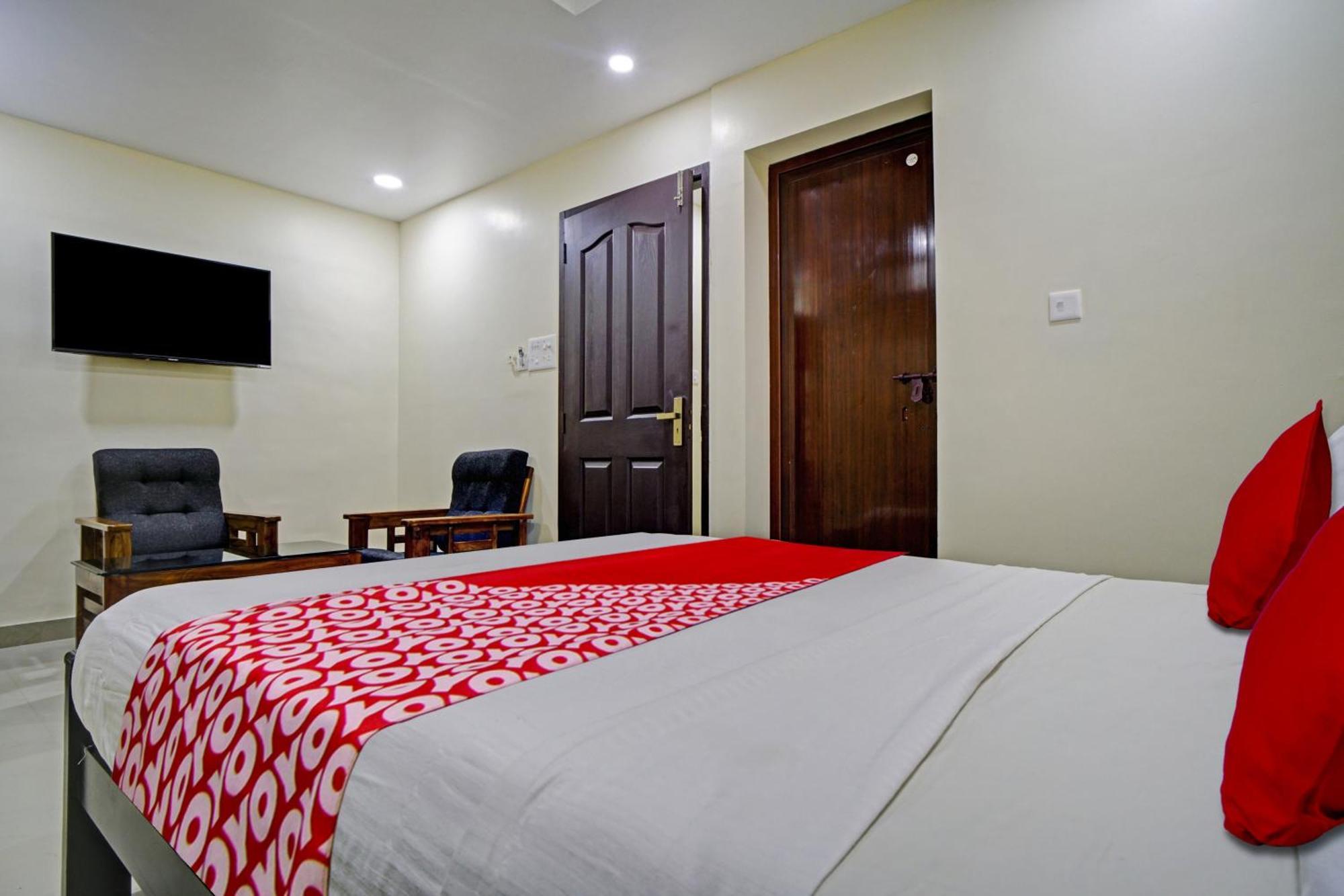 Hotel O Crystal Executive Suites Коччи Экстерьер фото